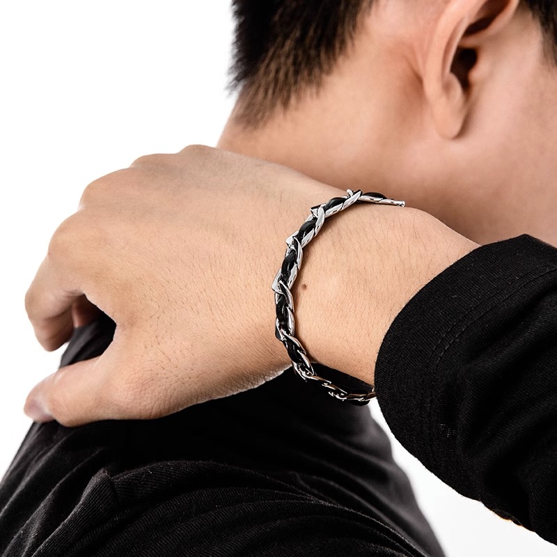 トレンディなチタン鋼レザーブレスレット男性用ユニークなデザイ - Men'S Accessories High End のレビューと価格