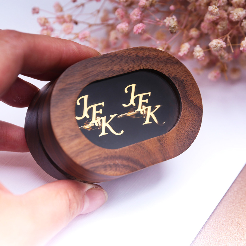 男性用にカスタマイズされた最初の文字のカフスボタン,パーソナ - Cufflink Box Set のレビューと価格