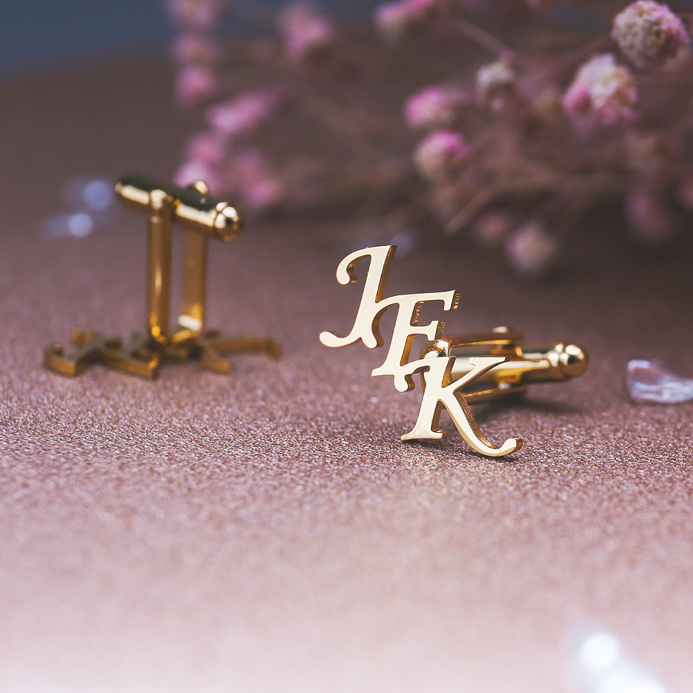 男性用にカスタマイズされた最初の文字のカフスボタン,パーソナ - Cufflink Box Set のレビューと価格