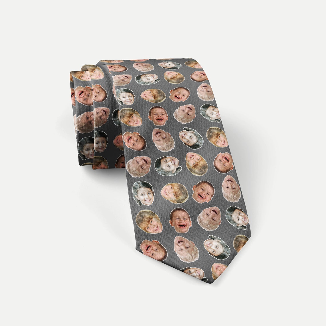男性と女性のためのパーソナライズされたポリエステルの写真の蝶 - Men Accessories Photos のレビューと価格